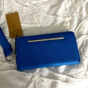 Steve Madden wristlet/wallet